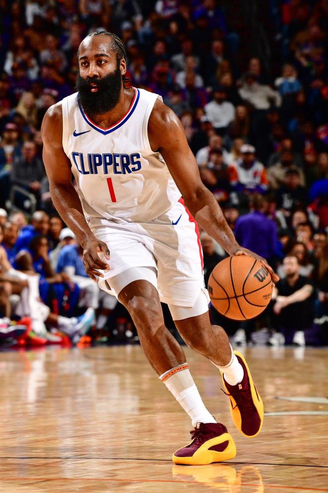 鲁媒：山东泰山开出的续约条件对瓦科而言仍具备极高的吸引力（鲁媒：泰山队为瓦科提供的续约条件依然极具吸引力）